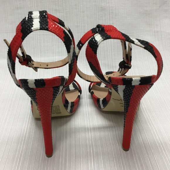 JustFab New Striking Heels - Picture 5 of 10